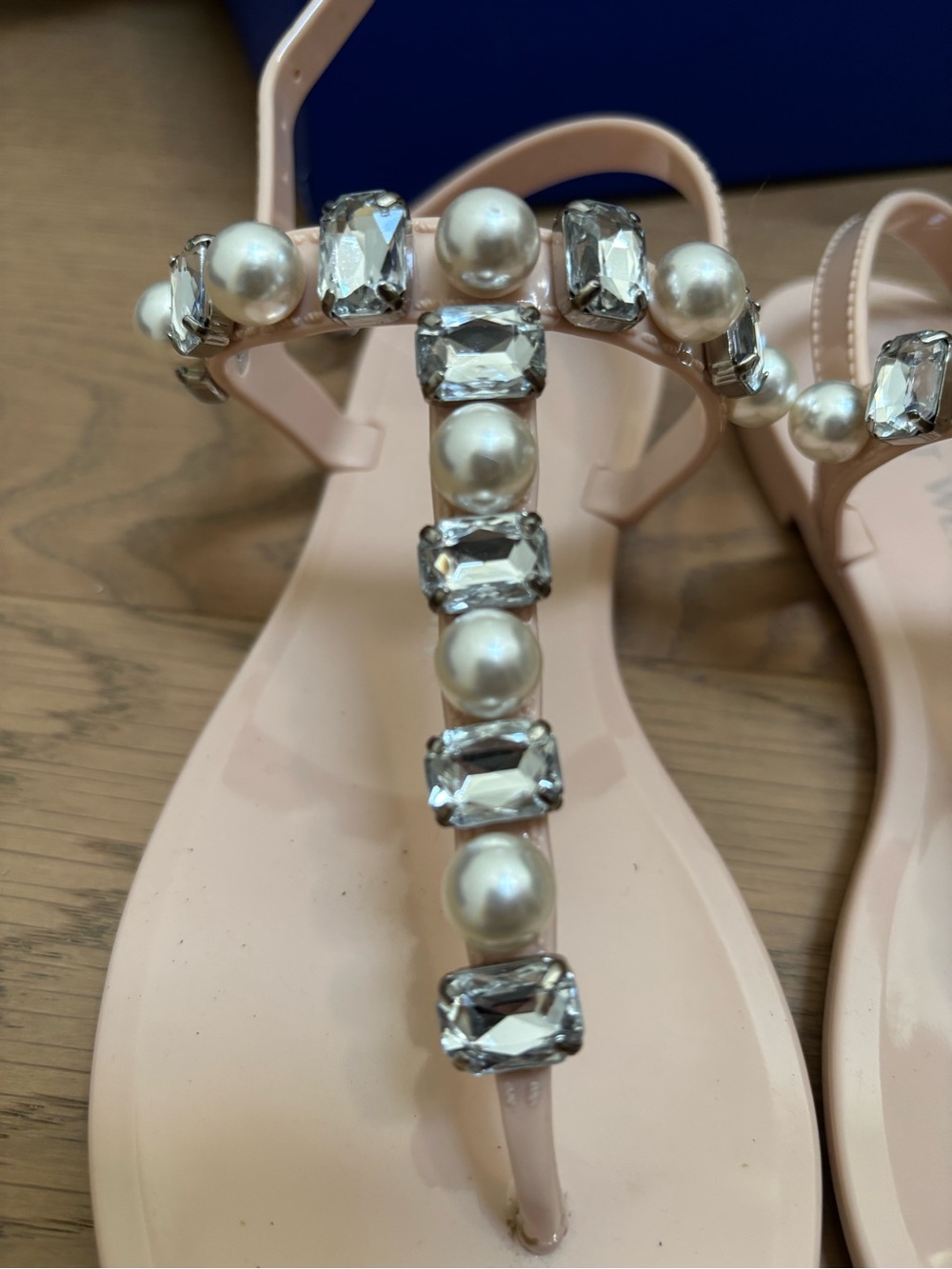 Stuart Weitzman Blush Pearl & Crystal T-Strap Jelly Sandals - Picture 4 of 7